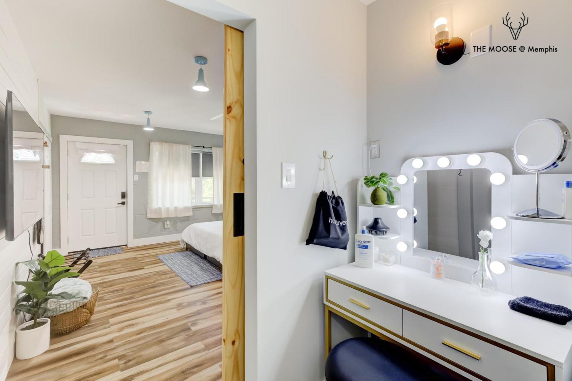 The Moose #11 - Luxe Modern Loft With King Bed, Free Parking & Wi-Fi Apartment Memphis Luaran gambar